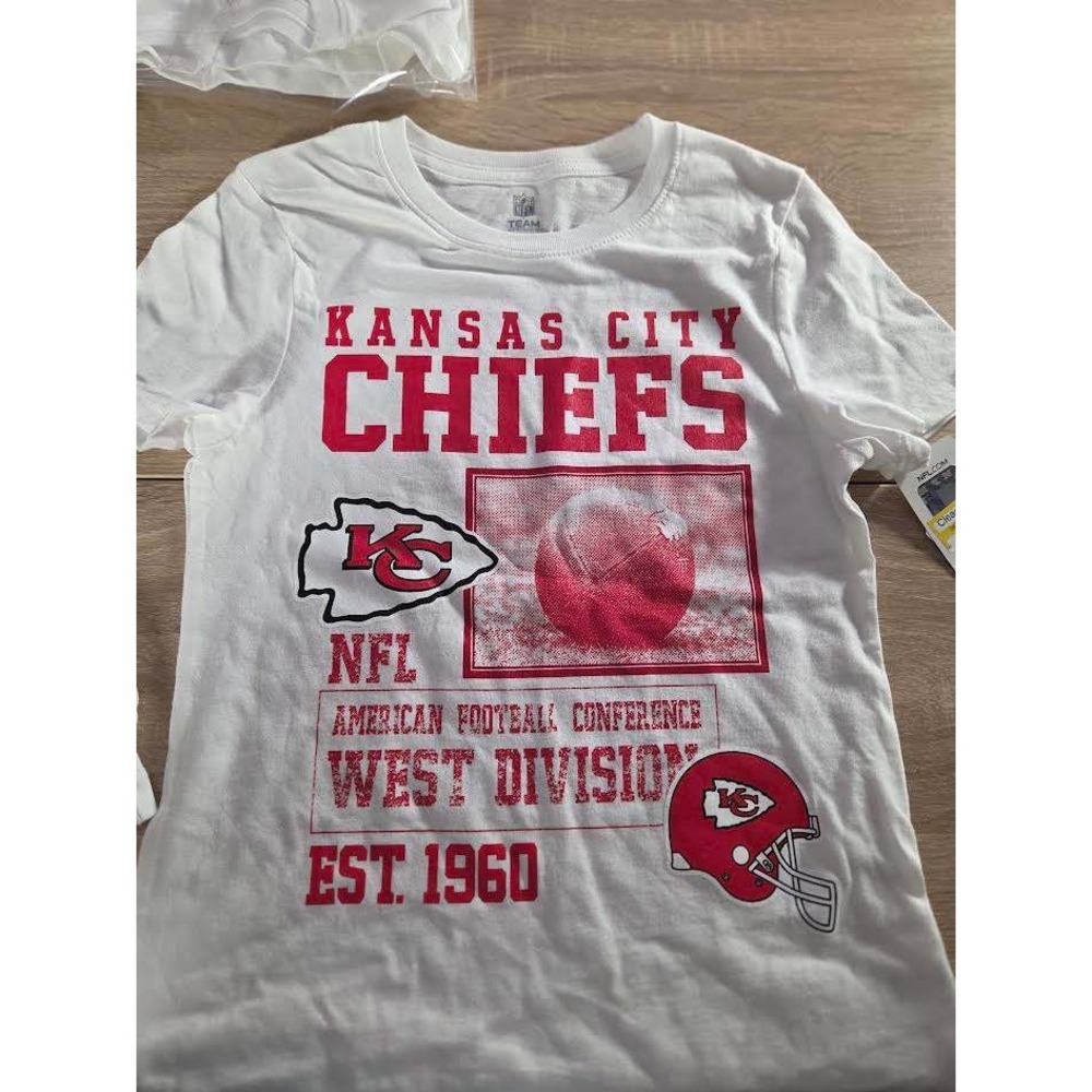 NFL Kansas City Chiefs Girls White Graphic T-Shirt Size L 10/12 Football Tee NWT